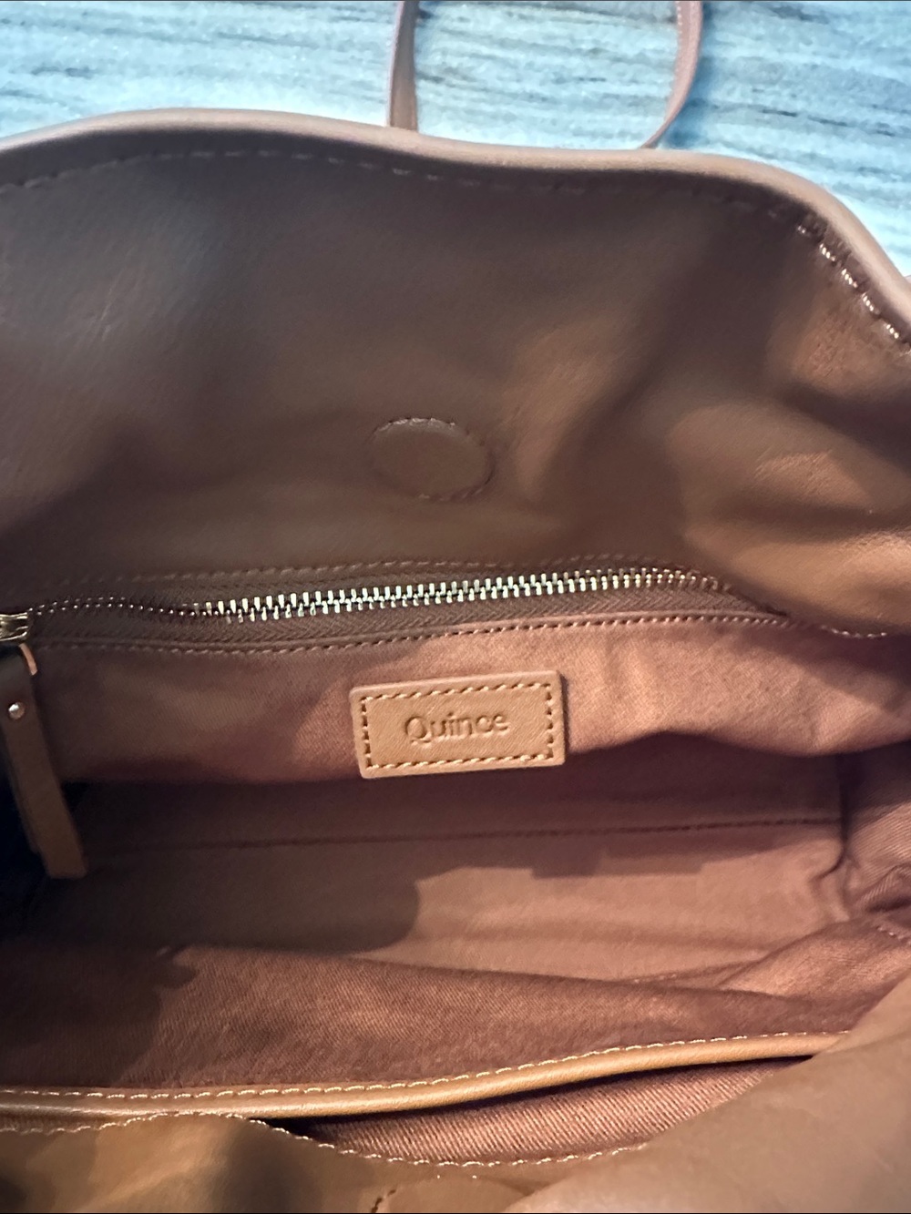 NWOT QUINCE DRAWSTRING CROSSBODY BAG - Picture 4 of 7